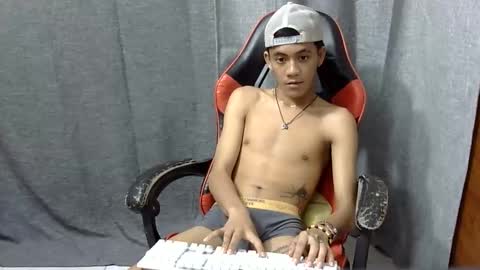 Jade online show from April 5, 1:30 pm