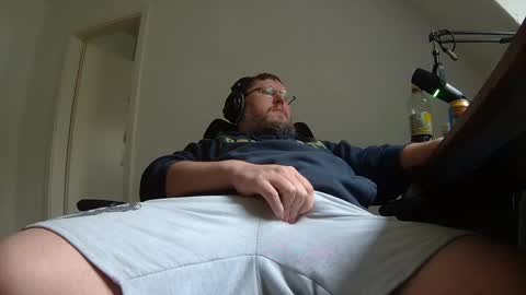 Just Flo ---  online show from April 2, 2:57 pm