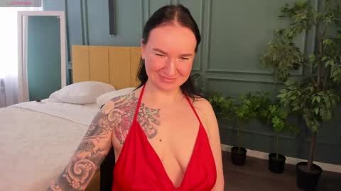 Miss Grace online show from April 15, 1:25 pm