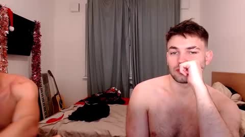 Snapshot of justin_badd chatting on March 7, 6:54 pm justin_badd online show from March 7, 6:54 pm