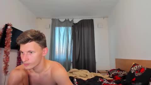 Snapshot of justin_badd chatting on September 8, 4:39 pm justin_badd online show from September 8, 4:39 pm