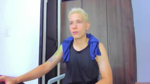 justin_biker online show from January 9, 10:37 pm