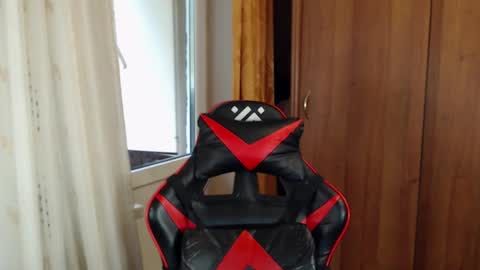 Justin online show from October 5, 9:40 am