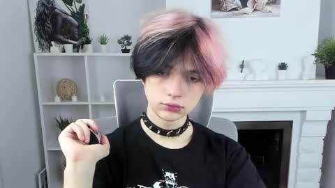 Snapshot of justin_twinkboy chatting on October 12, 12:53 pm JUSTIN online show from October 12, 12:53 pm