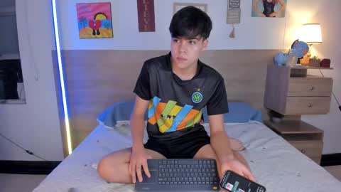 Justin online show from October 17, 12:53 pm