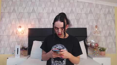 Snapshot of justineperry chatting on September 23, 4:06 am Justine online show from September 23, 4:06 am