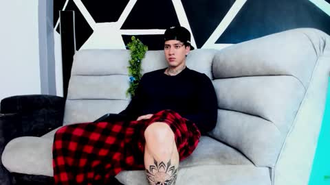 justinfuller_31 online show from October 20, 7:30 pm