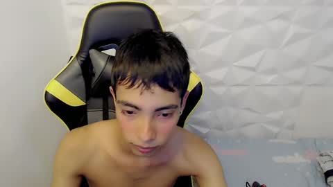 J U S T I N online show from March 10, 7:07 pm