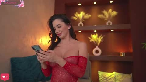 Snapshot of justinnejade chatting on January 3, 9:36 am Justy online show from January 3, 9:36 am