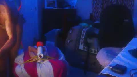 justintyme911128278 online show from March 2, 9:27 am