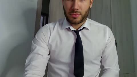 Justin online show from February 4, 6:14 am