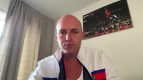 k2126k online show from April 22, 4:47 pm