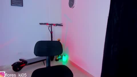 k_florez online show from December 16, 2:08 am