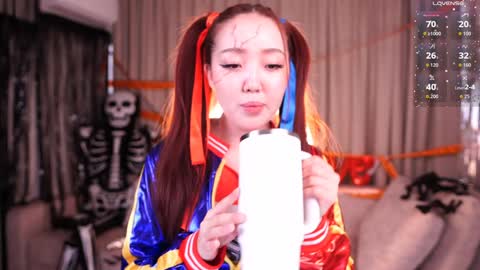 Amely online show from October 28, 4:35 am