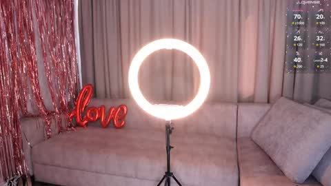 Amely online show from October 20, 4:28 am