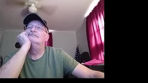 Snapshot of kabriggs136 chatting on September 17, 9:29 pm kabriggs136 online show from September 17, 9:29 pm