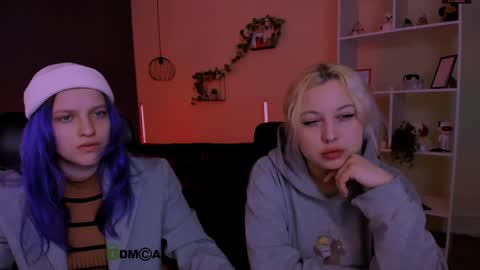 kaela_spell_ online show from March 29, 8:49 am