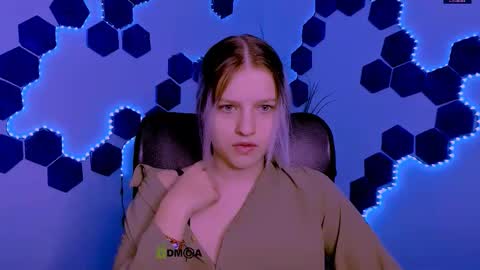 kaela_spell_ online show from March 25, 10:00 am