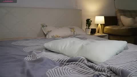 Hi my name is Senia online show from September 30, 3:55 pm