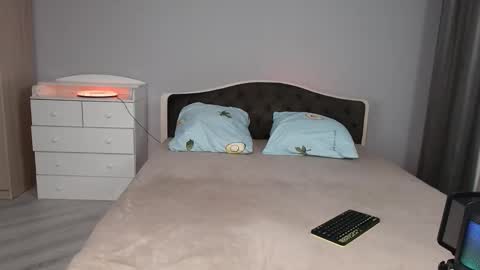 Kai Chicken online show from November 17, 6:16 am