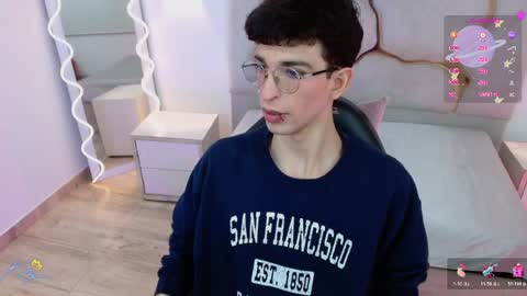 kai_tay1 online show from April 11, 11:47 am