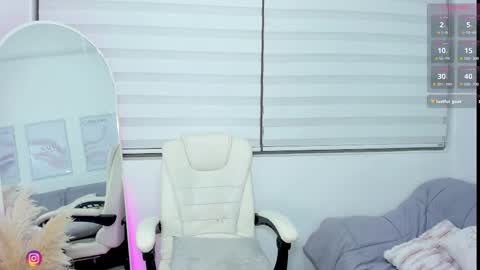 Snapshot of kaia_cam chatting on September 29, 11:59 pm    online show from September 29, 11:59 pm