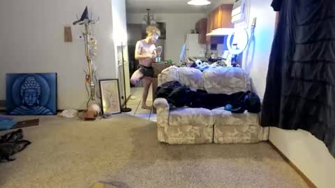 Kaiku77 online show from December 14, 6:08 am