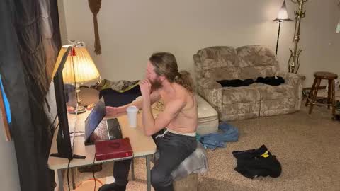 Kaiku77 online show from February 1, 8:17 pm