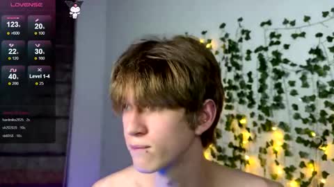 slutkai online show from November 22, 8:40 pm