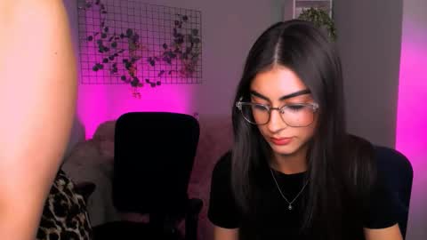 Snapshot of kaisy_star chatting on September 15, 7:26 pm Kaisy online show from September 15, 7:26 pm