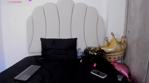 Snapshot of kaity_layne chatting on March 5, 5:40 am Kaity Lane online show from March 5, 5:40 am