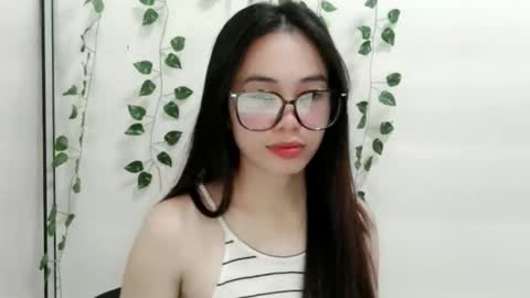 Snapshot of kalag_kalag chatting on October 14, 1:36 pm Chenny online show from October 14, 1:36 pm