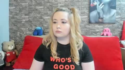 kalindahot online show from October 14, 6:00 pm