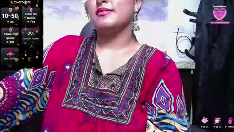 Snapshot of kalpananaisha_ chatting on February 28, 4:31 pm Alisha online show from February 28, 4:31 pm