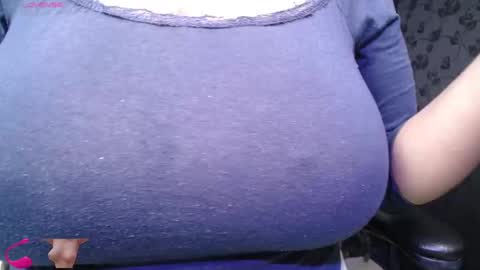 Snapshot of kalpananaisha_ chatting on September 18, 10:52 am Alisha online show from September 18, 10:52 am