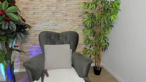 KamaFeels online show from April 6, 7:04 pm