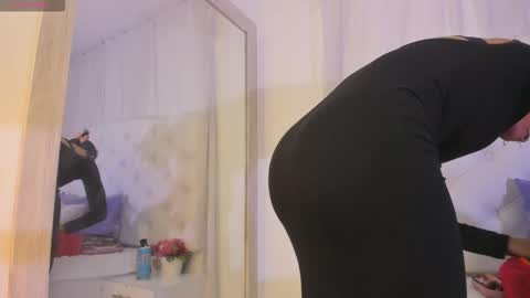    online show from September 18, 12:20 pm