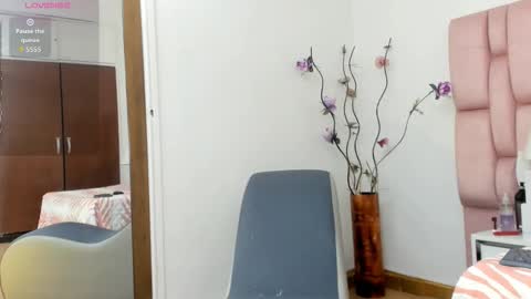    online show from February 3, 12:53 pm