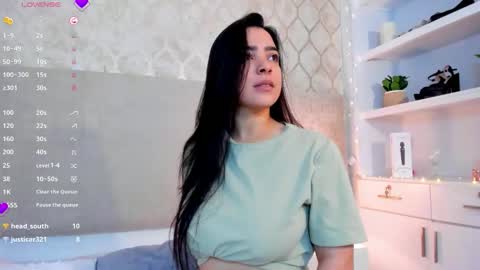 Kamila Betancourt online show from March 11, 1:25 pm