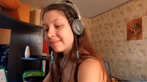 Mari  Simmons online show from October 1, 6:56 am