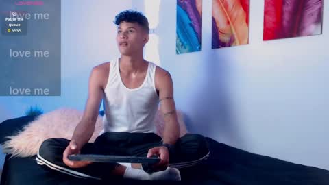 Kami online show from April 11, 6:56 pm