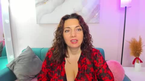 Snapshot of kandy_balls chatting on February 4, 1:02 am kandy_balls online show from February 4, 1:02 am