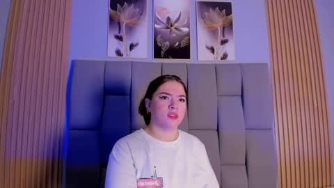 kandyfrees online show from December 18, 11:27 am