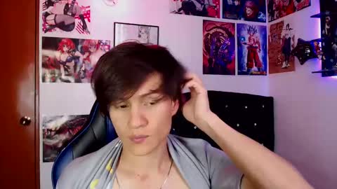 andres online show from March 12, 9:03 pm