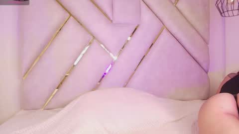 Snapshot of kanela_miller_ chatting on September 14, 12:28 pm Cami online show from September 14, 12:28 pm