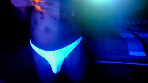 KANGKHLOE online show from September 20, 7:22 am