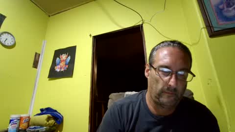 Snapshot of kansasfarmer1 chatting on October 15, 11:33 am kansasfarmer1 online show from October 15, 11:33 am