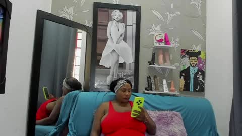 Karen online show from March 28, 7:37 pm