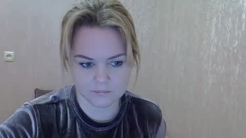 Snapshot of karennelsonx chatting on February 24, 12:37 pm karennelsonx online show from February 24, 12:37 pm