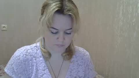 Snapshot of karennelsonx chatting on February 7, 3:19 pm karennelsonx online show from February 7, 3:19 pm